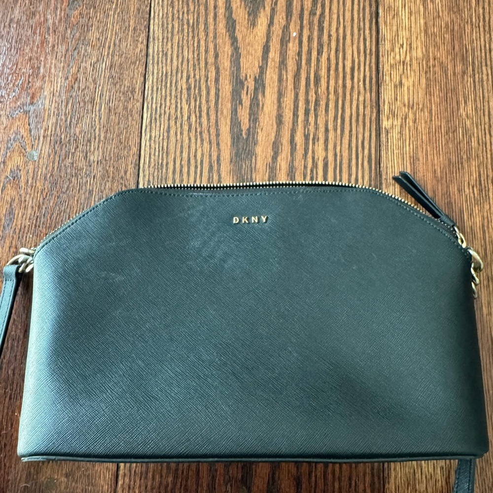 DKNY Black Bag Sleek Design